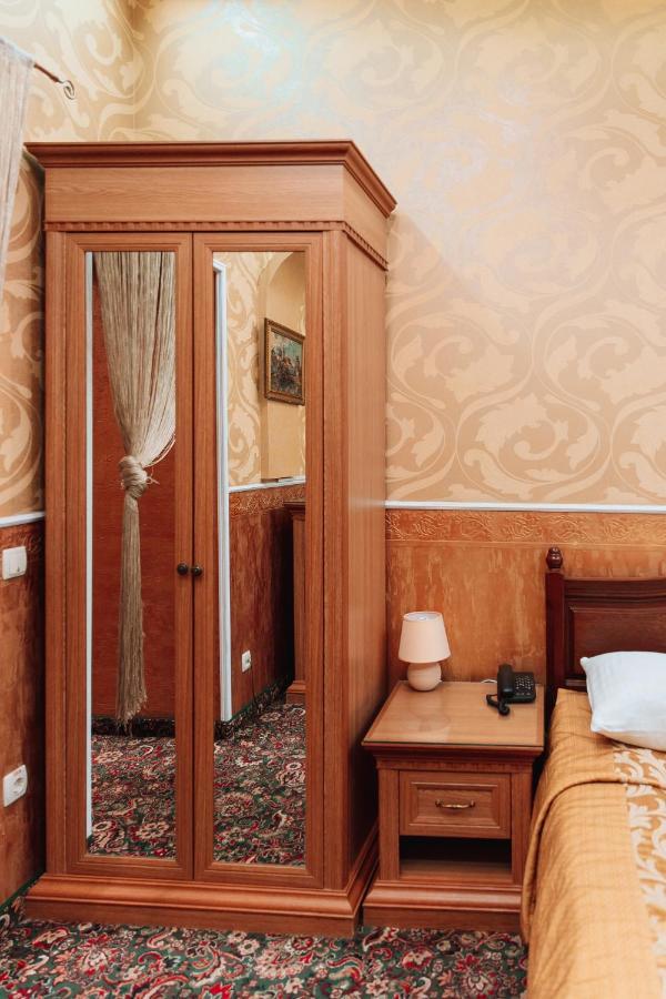 Viktoriya Family Hotel Restaurant Complex Kyiv Exterior photo