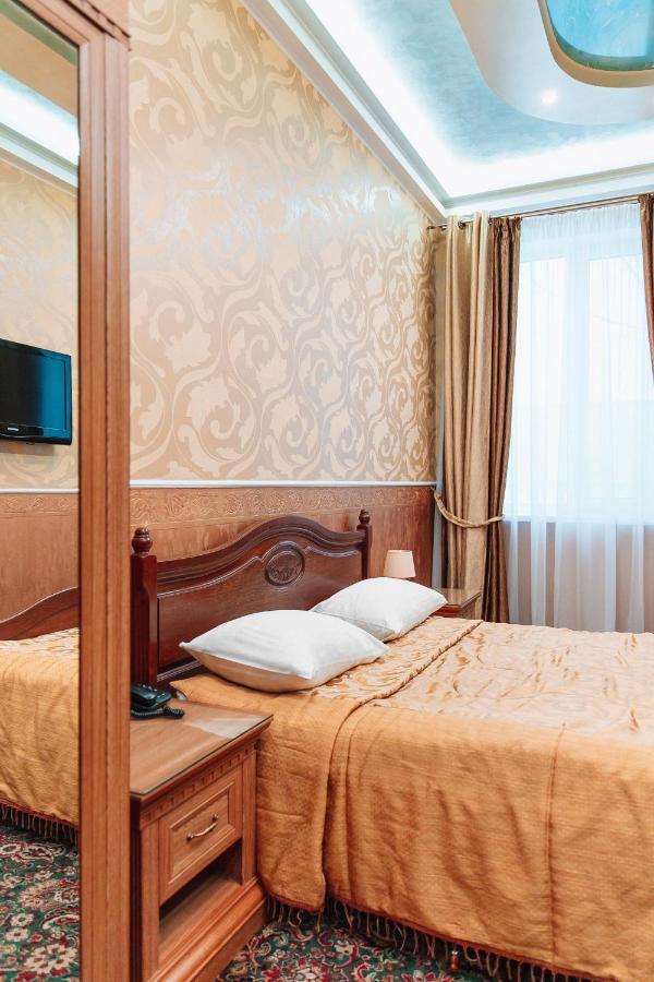 Viktoriya Family Hotel Restaurant Complex Kyiv Exterior photo