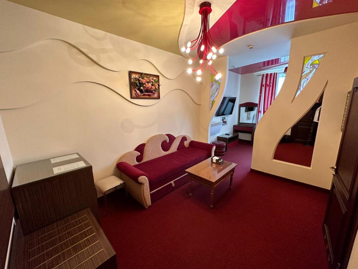 Viktoriya Family Hotel Restaurant Complex Kyiv Exterior photo